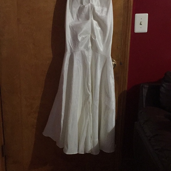 David’s bridal Ivory wedding dress size 3 NWT - Picture 9 of 16